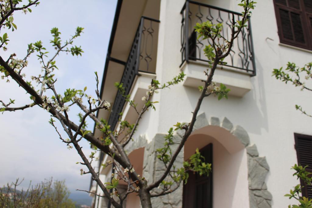 House In Caramagna Apartment Imperia Room photo