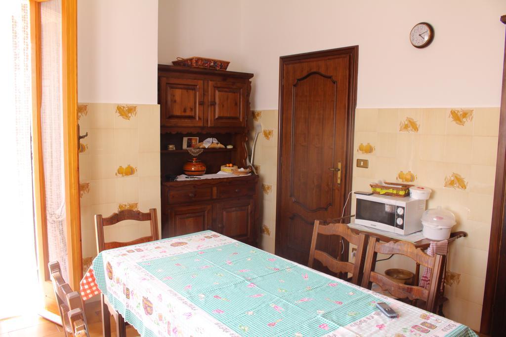 House In Caramagna Apartment Imperia Room photo