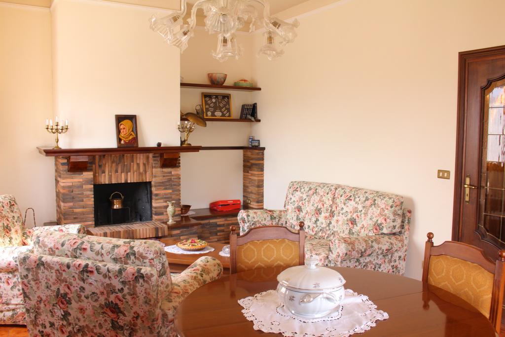 House In Caramagna Apartment Imperia Room photo