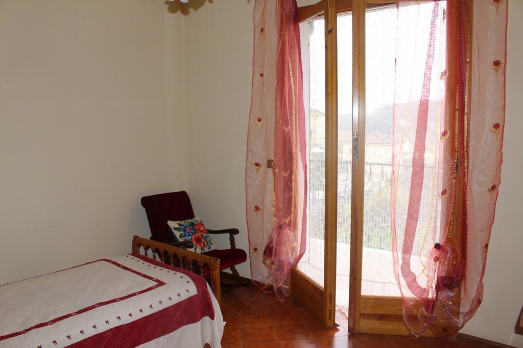 House In Caramagna Apartment Imperia Room photo