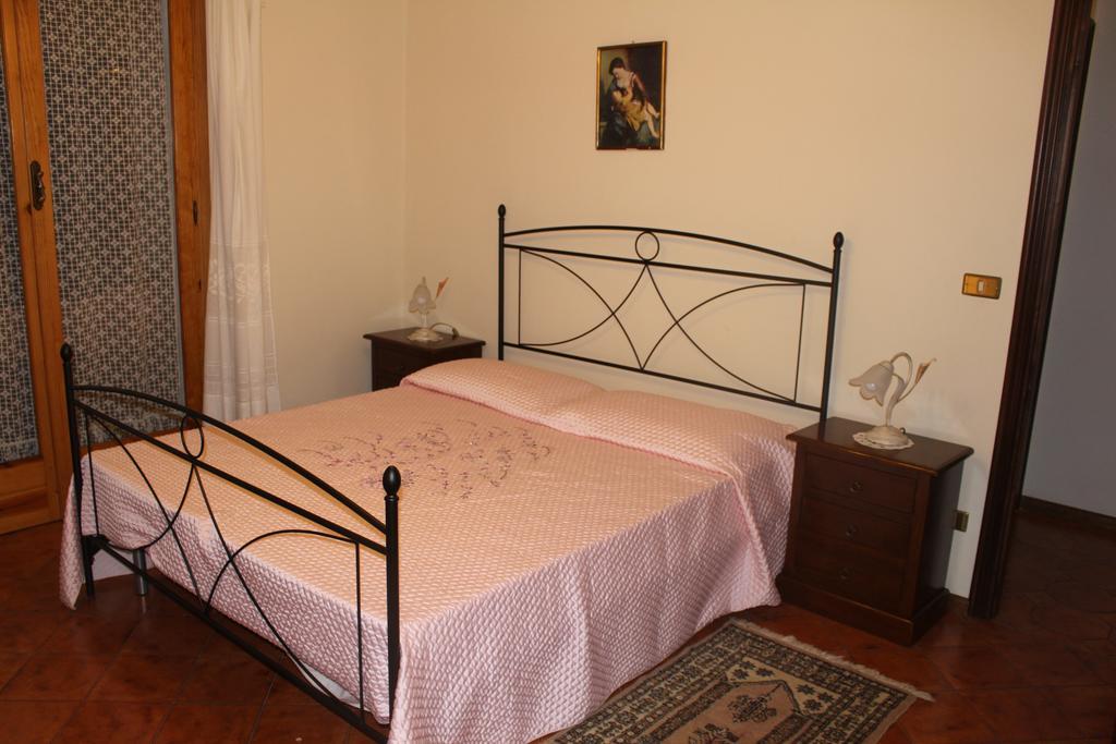 House In Caramagna Apartment Imperia Room photo