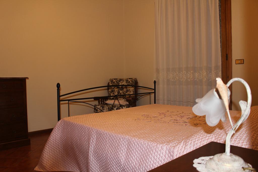 House In Caramagna Apartment Imperia Room photo